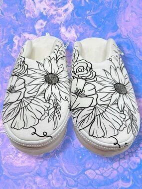 Zipperz Happy Feet Floral Printed Zip On Comfortable Soft House Shoes Slippers